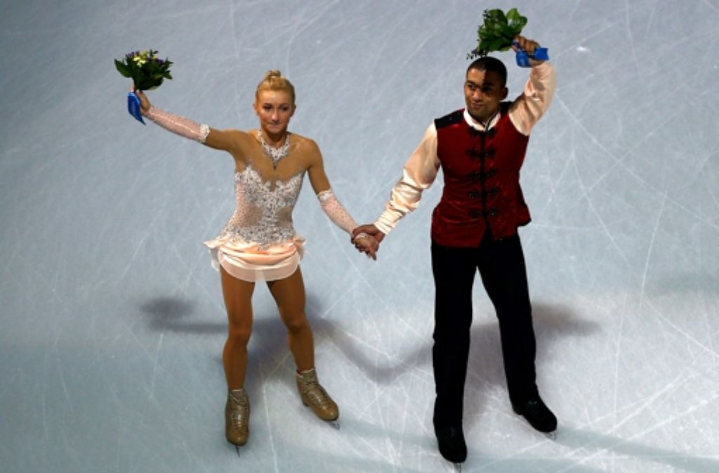 Die Eiskunstläufer Aljona Savchenko und Robin Szolkowy holen am 12. Februar eine Bronze-Medaille.
