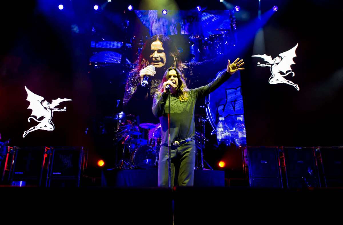 Aggressive Friedensbotschaft: „War pigs“ von Black Sabbath mit Sänger Ozzy Osbourne. Foto: Max Kovalenko/ppfotodesign/Max Kovalenko