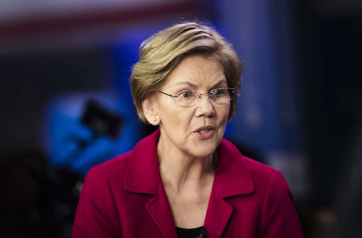 ... als etwa die Senatorin Elizabeth Warren (71), die sich ebenfalls um die Präsidentschaftskandidatur beworben hatte. Warren vertritt ein linkes Programm.