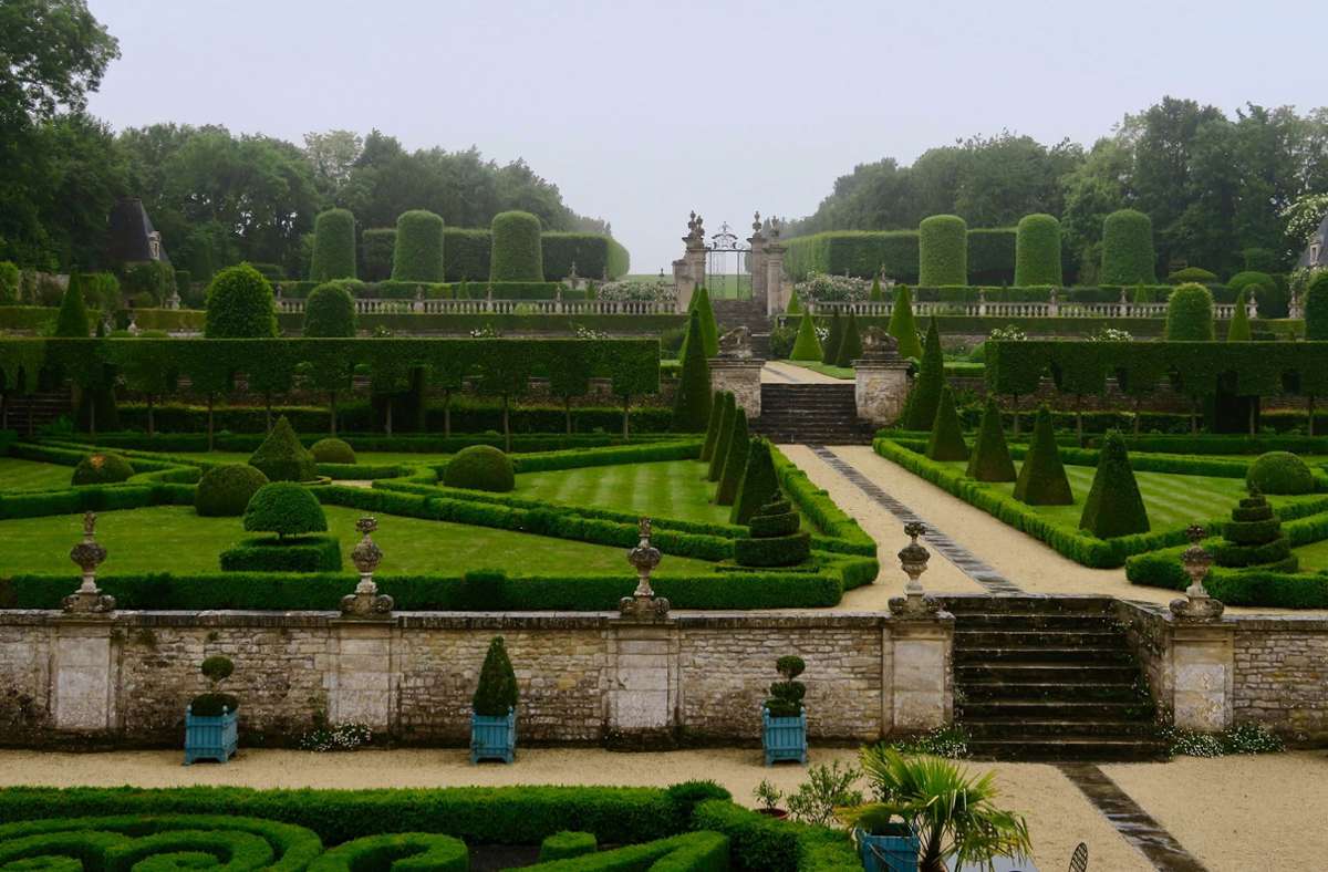 Weltberühmt: die barocken Gartenanlagen von Schloss Versailles