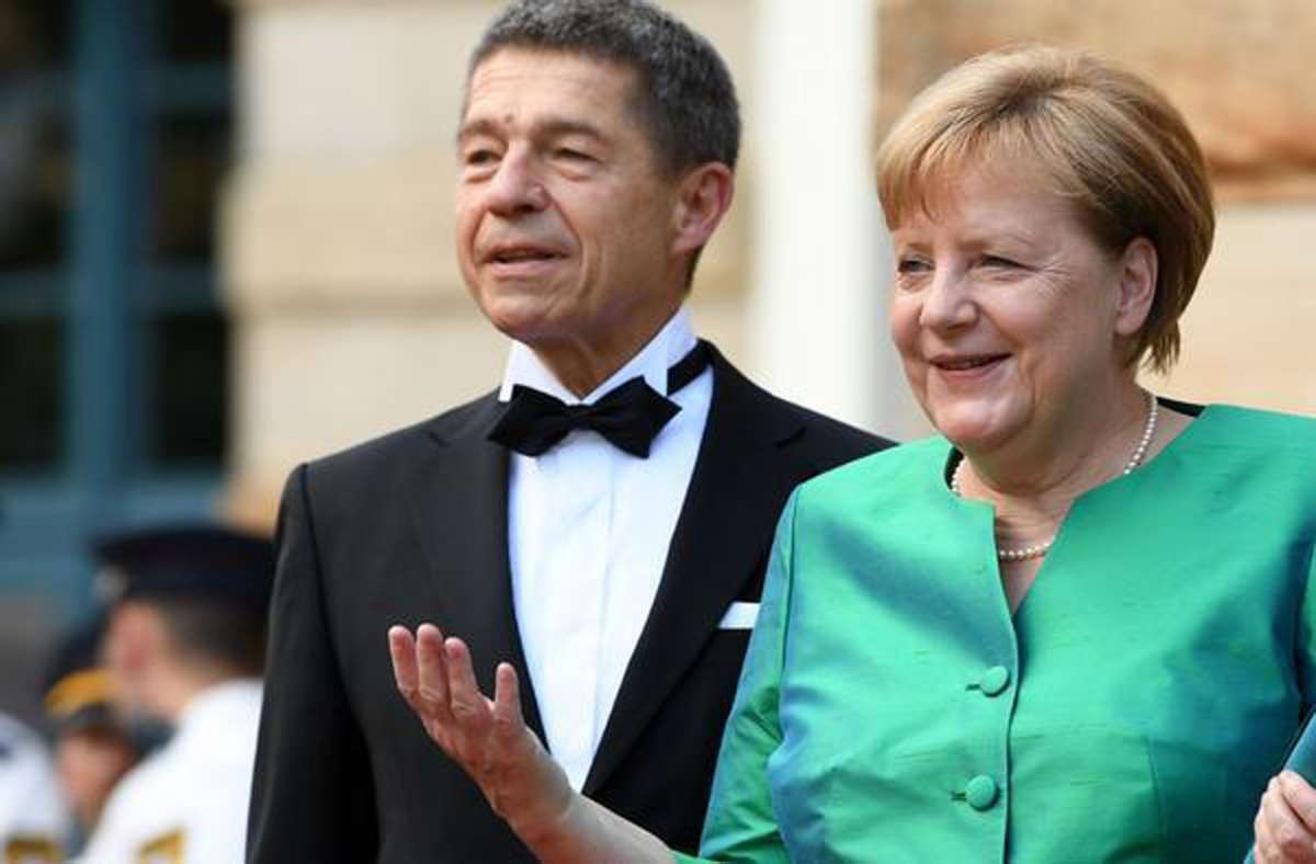 2018 trat Angela Merkel in Bayreuth in Grün auf.