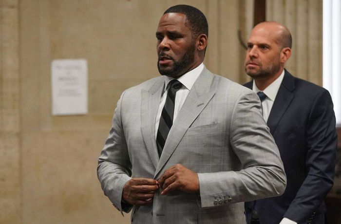 Ex-Superstar R. Kelly plädiert auf nicht schuldig