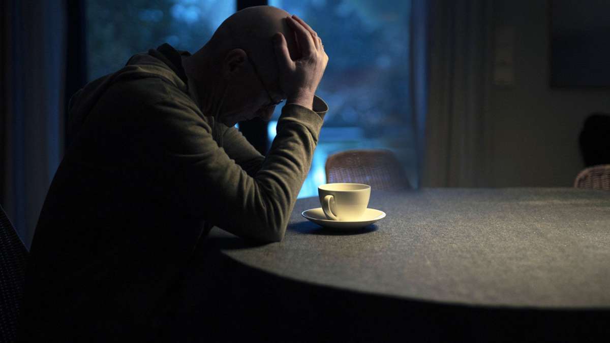 Seelische  Belastungen und Depression: Die Stimmung kippt – was Psychologen nun raten