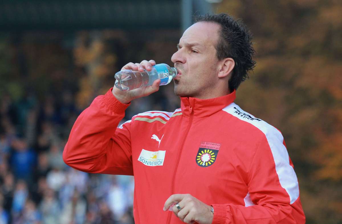 Zorniger als Coach der SG Sonnenhof Großaspach.