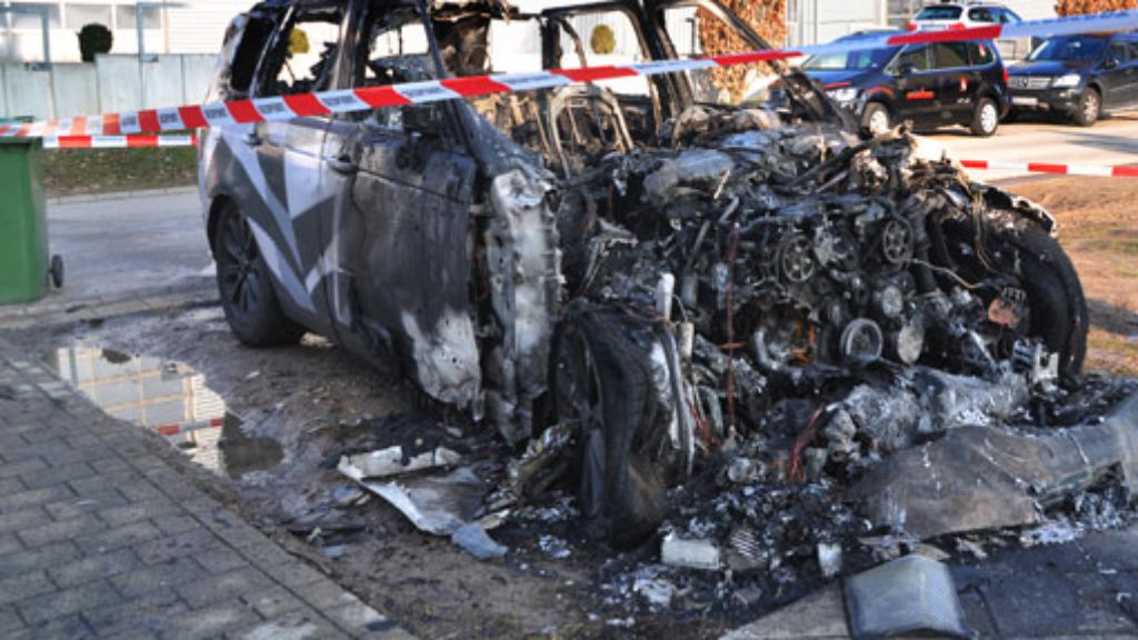 Bietigheim-Bissingen: Mehrere Autos vermutlich in Brand gesteckt