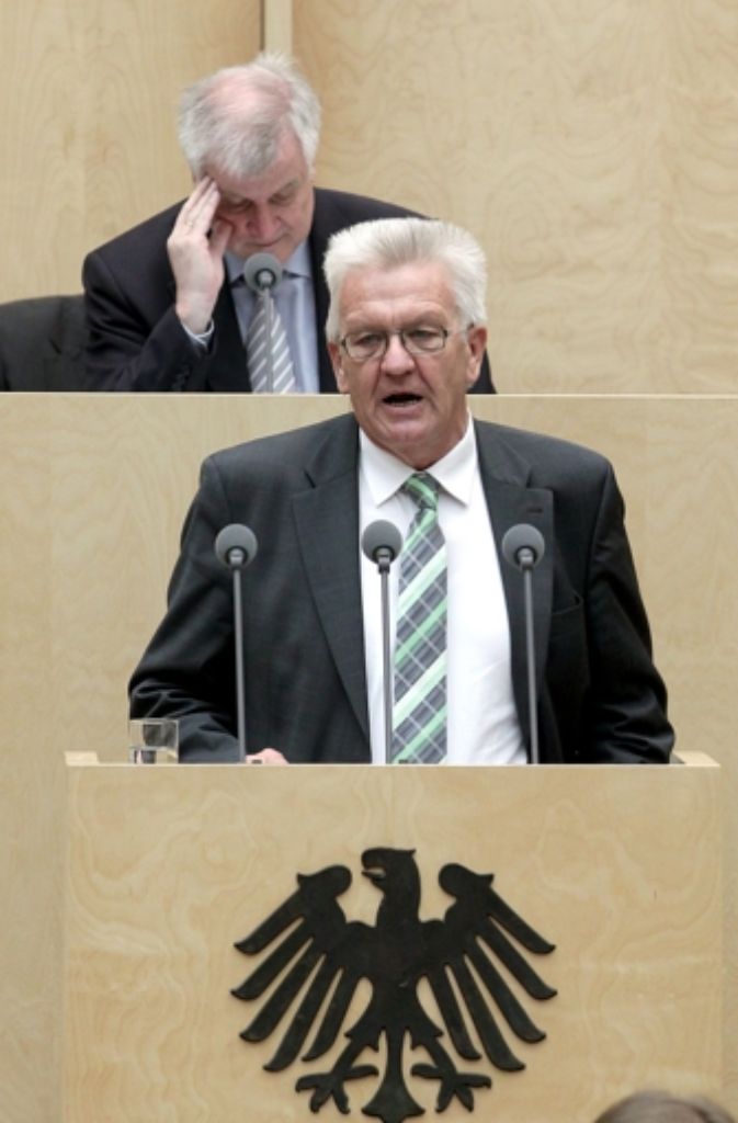2. November 2012 – Ministerpräsident Winfried Kretschmann wird turnusgemäß Bundesratspräsident und leitet erstmals eine Sitzung der Länderkammer.