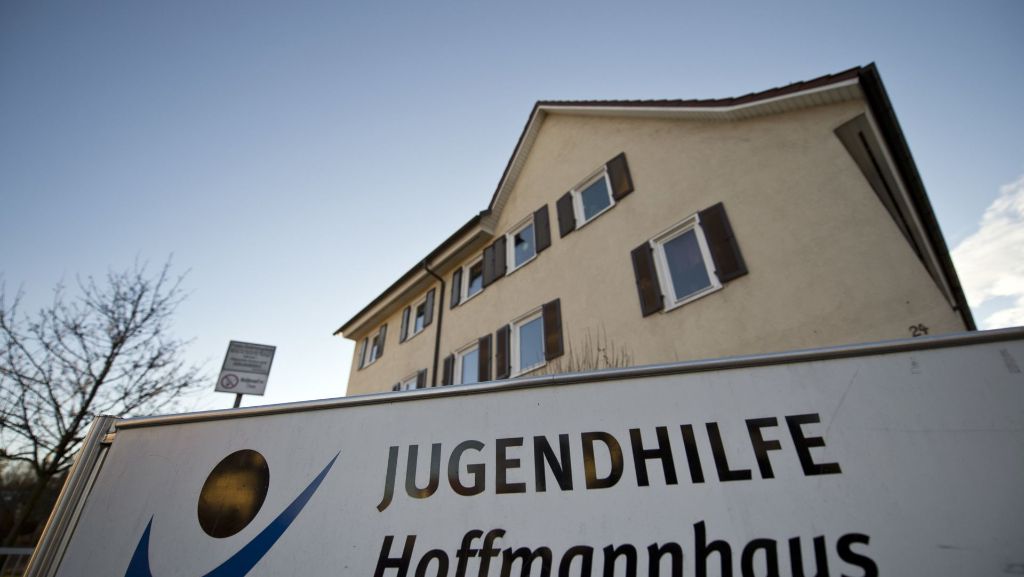  In den Heimen der Brüdergemeinde in Korntal waren in den 50er bis 70er Jahren Kinder misshandelt und sexuell missbraucht worden. Nun haben sich bereits mehr als 70 ehemalige Heimkinder bei der Aufklärerin gemeldet. 