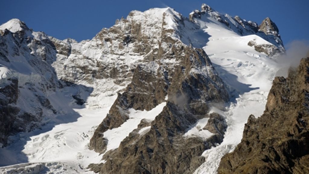Unglück in den Alpen: Lawine reißt Schüler mit