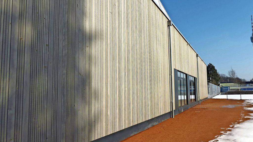 Die ursprünglichen Pläne der TSG Stuttgart, eine Sporthalle in konventioneller Bauweise zu erstellen, scheiterten an den Kosten. Nun gibt es eine Lösung: für knapp 770 000 Euro wird die Halle am Georgiiweg auf der Waldau in Holzbauweise erstellt. 