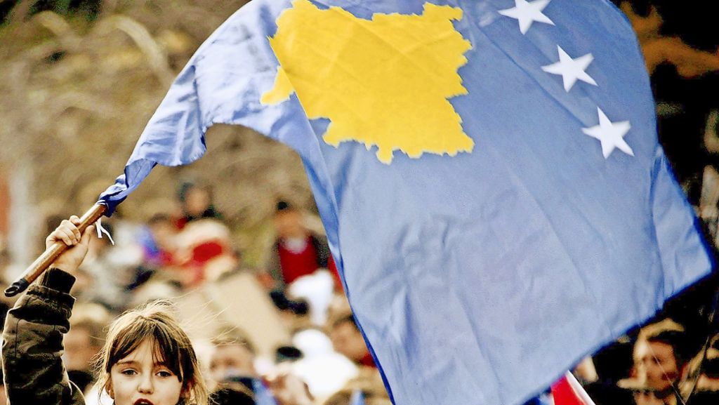  Am 17. Februar vor zehn Jahren hat Kosovo seine Unabhängigkeit erklärt: Auf die Feierstimmung folgte bald die Enttäuschung über den ausgebliebenen Aufbruch in bessere Zeiten. Arbeitslosigkeit und fehlende Perspektiven setzen den Menschen zu. 