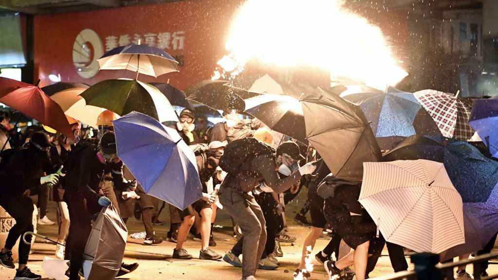 Unruhen in Hongkong: Eine Stadt im Würgegriff der Polizei
