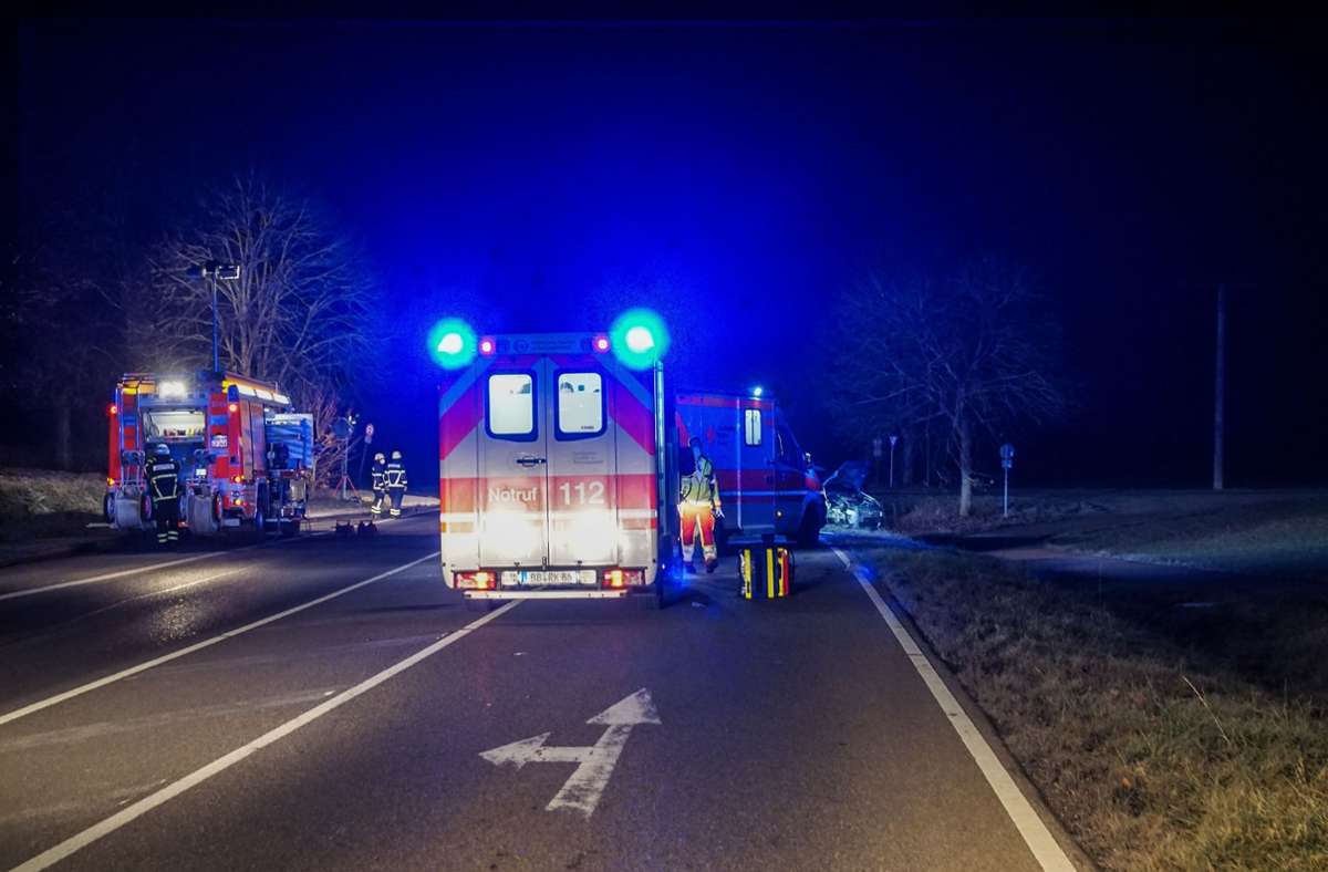 Am Mittwochabend hat sich zwischen Aidlingen und Dagersheim ein schwerer Unfall ereignet.