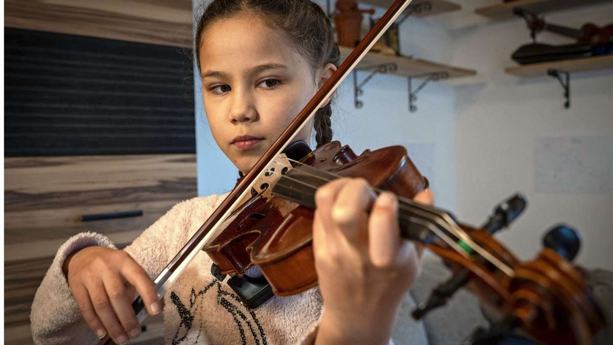 Talent aus Renningen: Neunjährige mit Geigen-Stipendium