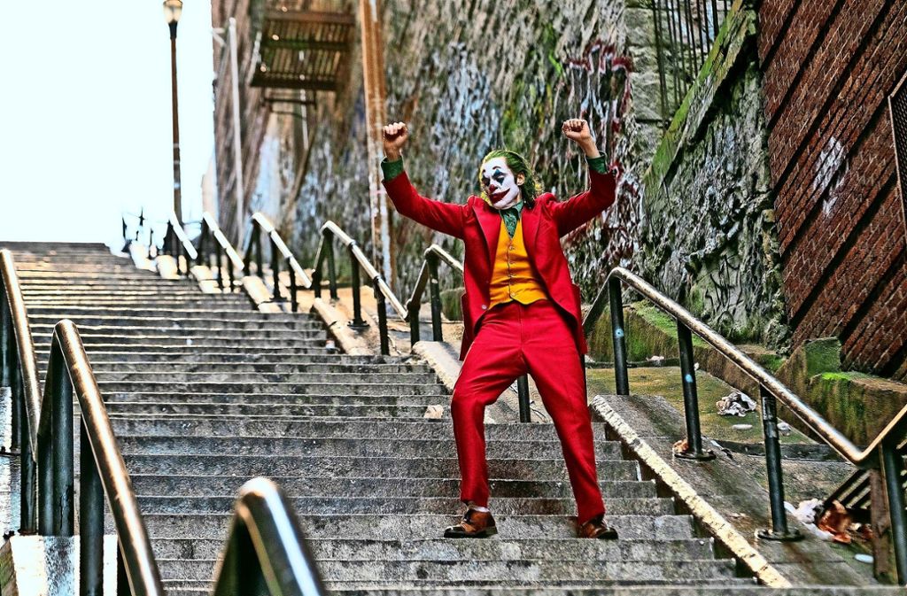 Eine Schauspielleistung als „Joker“ im gleichnamigen Kinofilm hat 2019 neue Maßstäbe gesetzt: Joaquin Phoenix. Und deswegen gibt es am 9. Februar 2020 in Los Angeles einen Oscar für ihn. Wetten?