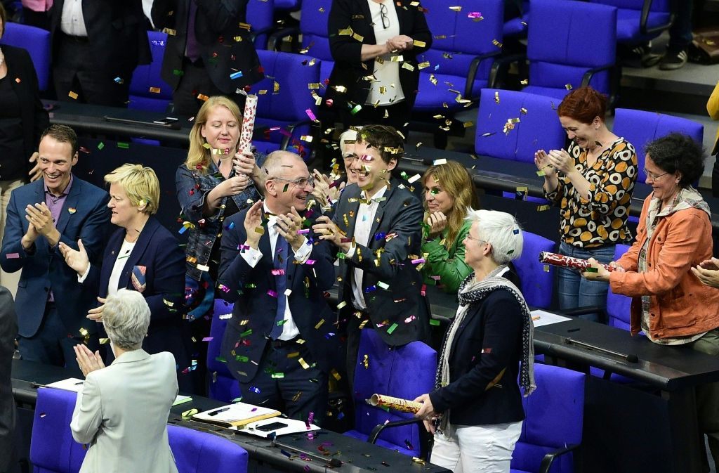 Eine historische Entscheidung: Der Bundestag hat am Freitag die Ehe für alle beschlossen.