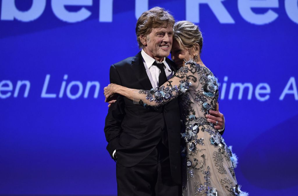 Jane Fonda und Robert Redford 2017 bei der Verleihung der Goldenen Ehrenlöwen für ihr Lebenswerk beim Filmfestival von Venedig