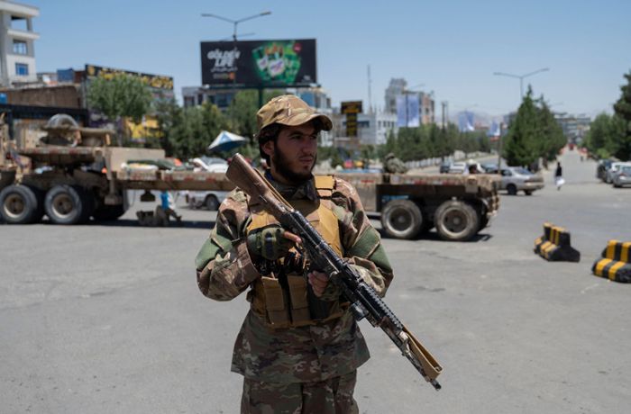 Unbekannte attackieren große Taliban-Versammlung