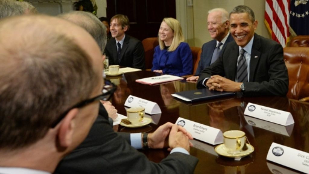  US-Präsident Obama trifft sich mit den Managern amerikanischer Konzerne wie Apple, Google oder Yahoo, um sich über das Thema Geheimdienste zu unterhalten. Die Wirtschaftsbosse sind besorgt. 