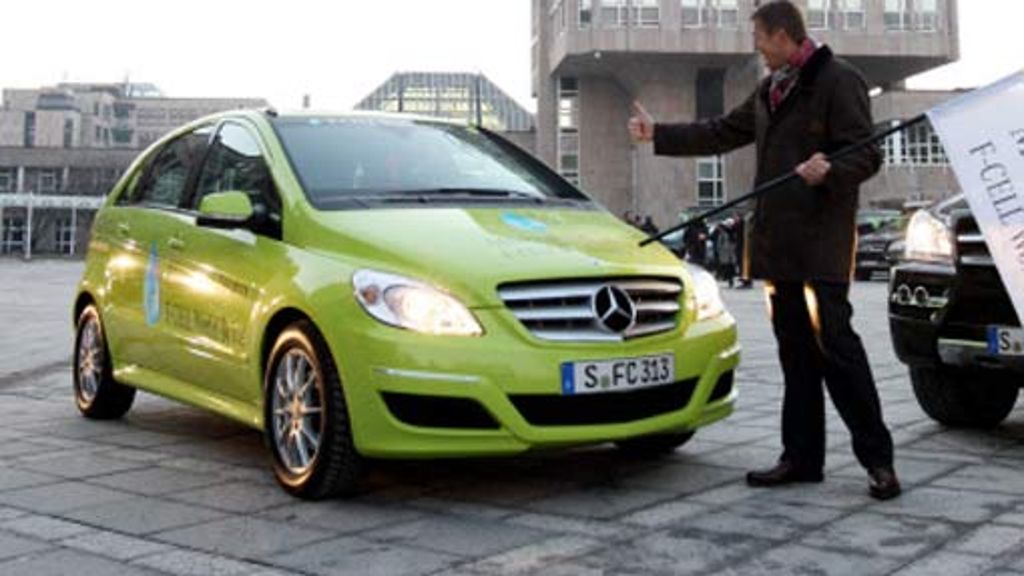 Aufbruchstimmung bei  Daimler: Brennstoffzellenauto auf Weltreise