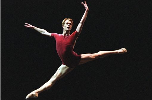 Robert Tewsley brachte sich nach einem Rückenproblem mit Gyrotronic wieder in Top-Form. Foto: Stuttgarter Ballett