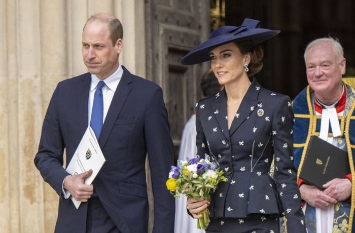 Die Royals feiern erstmals ohne die Queen