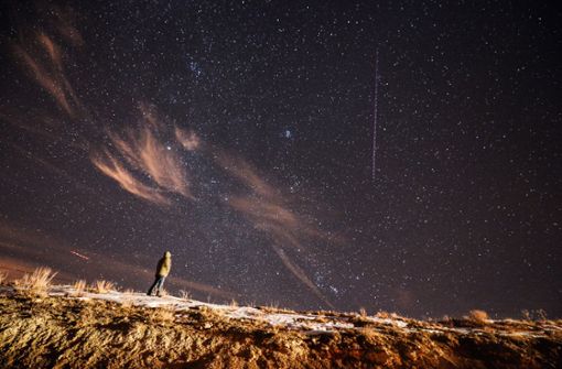 Am 13. Dezember 2017 konnte man bei der Stadt Van an der türkisch-iranischen Grenze einen fantastischen Meteor-Schauer bestaunen. Foto: dpa/Ozkan Bilgin