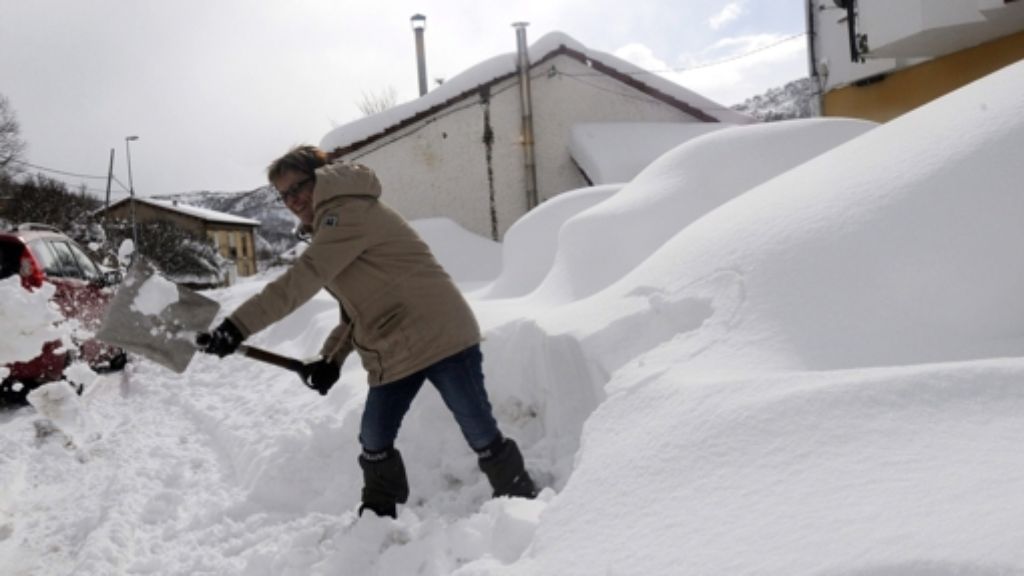 Wintereinbruch in Südeuropa: Schneechaos in Spanien und Italien