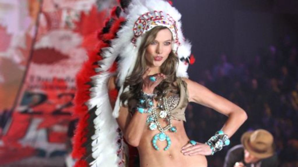 Wegen Indianerkopfschmucks : Victorias Secret entschuldigt sich