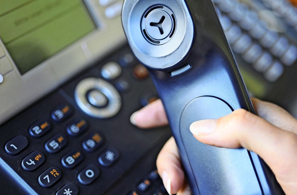 Ein  Telefon, das nicht funktioniert,   ist in einer  Praxis  ein großes Problem. Foto: dpa/Marc Müller