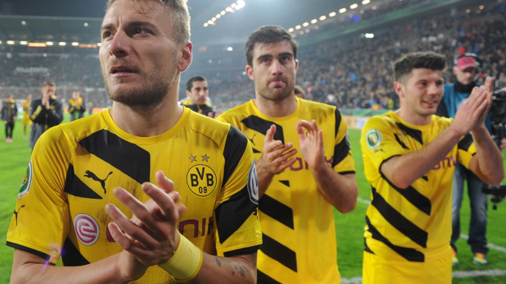 DFB-Pokal: Dortmund ist weiter, Karlsruhe patzt