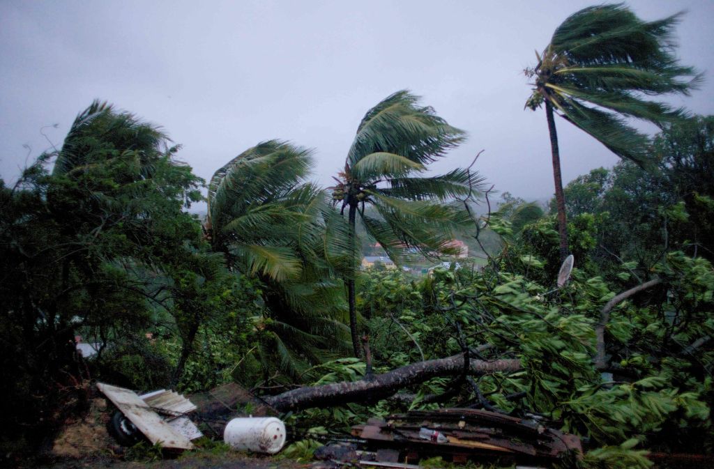 In dem US-Außengebiet könnte der Sturm am frühen Mittwoch auftreffen - es wäre das erste Mal seit 85 Jahren, dass die Insel wieder direkt von einem Hurrikan getroffen wird.