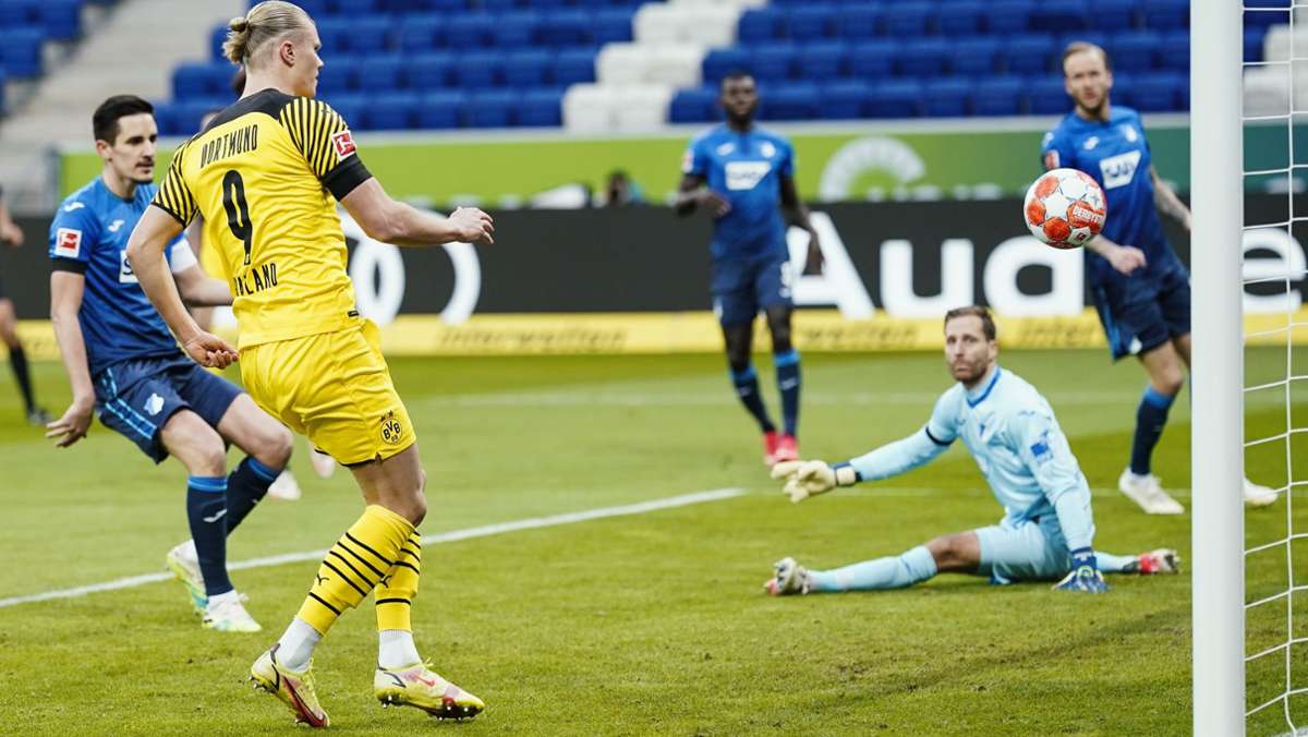  Es könnte eng werden für Adi Hütter. Er verliert erneut mit Mönchengladbach. Borussia Dortmund schafft nach dem Pokal-Aus dagegen einen wichtigen Auswärtssieg. Auch am Tabellenende wird gesiegt. 