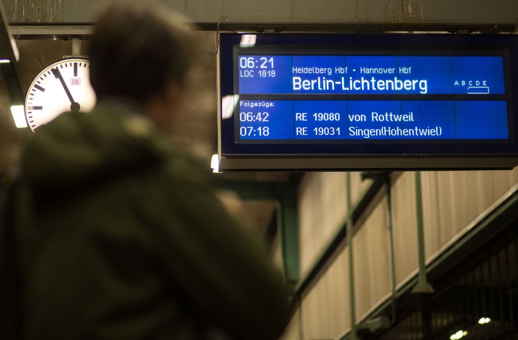 Das Berliner Start-up Locomore setzt seinen privaten Fernzug aufs Gleis. Auf der Strecke Stuttgart-Berlin soll so Konkurrenz zum ehemaligen Monopolisten Deutsche Bahn entstehen.