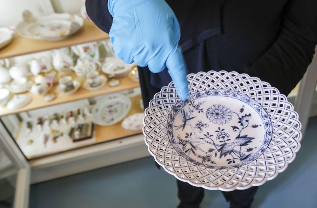 Typisch für die Porzellanmanufaktur Meissen war das so genannte „Zwiebelmuster“.