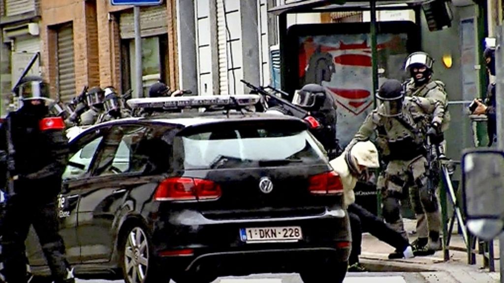  Salah Abdeslam, einer der Pariser Attentäter, ist schon zuvor in Ulm aufgefallen. Laut Staatsanwaltschaft soll Abdeslam rund sechs Wochen vor den Anschlägen mit einem Komplizen in Ulm gewesen sein. 