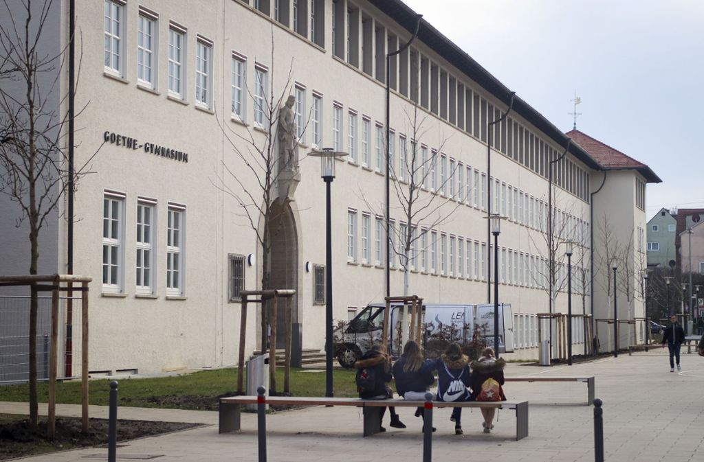 Goethe Gymnasium Ludwigsburg Fehlarm Schule Wird Evakuiert Landkreis Ludwigsburg Stuttgarter Zeitung