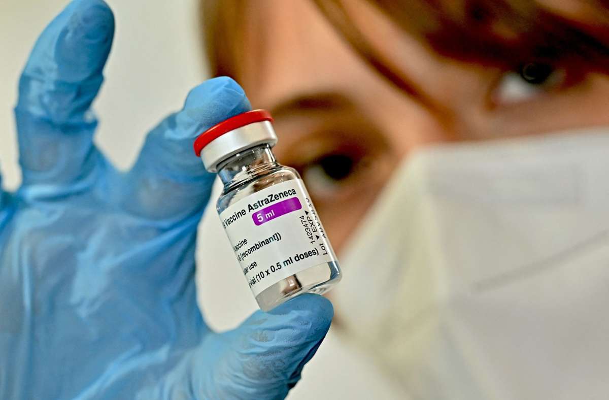 Den Impfstoff Astrazeneca lassen sich manche Menschen offenbar nur zögerlich verabreichen. Foto: AFP/Andreas Solaro
