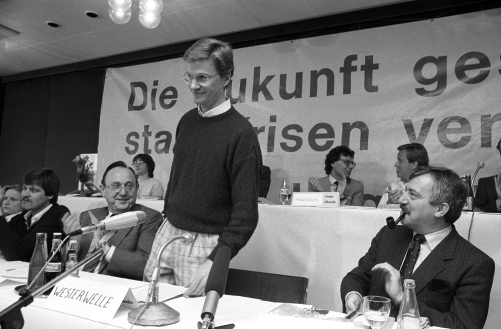 Genscher (li.), Westerwelle und Möllemann (re.) waren schon früh in der FDP aktiv, hier auf einem Bundeskongress im April 1986 in Osnabrück.