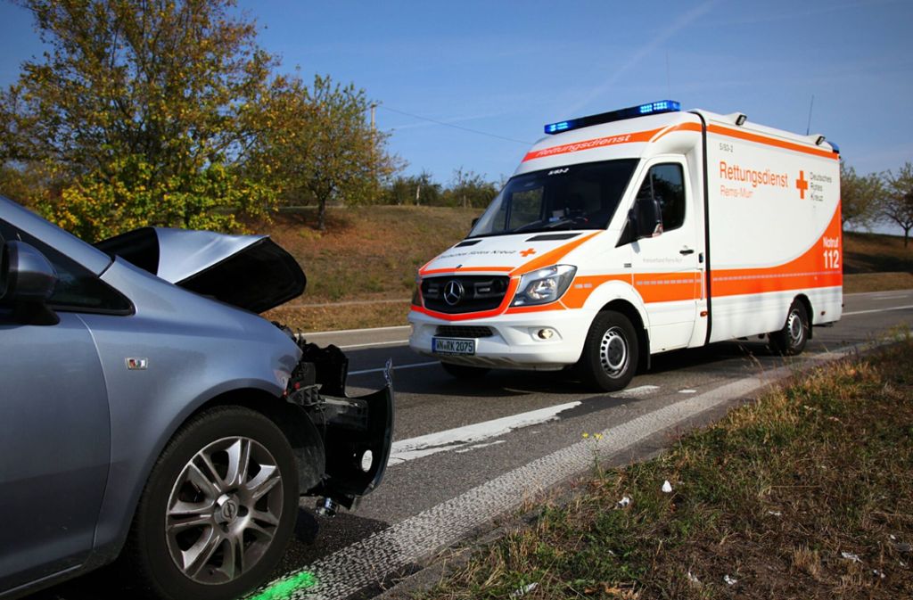 Die Unfallverursacherin wurde schwer, die Busfahrerin leicht verletzt.