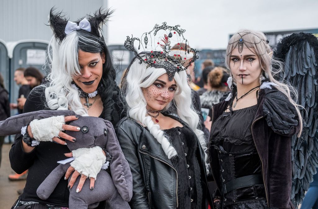 An extravaganten Kostümen mangelt es beim Gothic-Festival „M’era Luna“ nicht. Foto: dpa