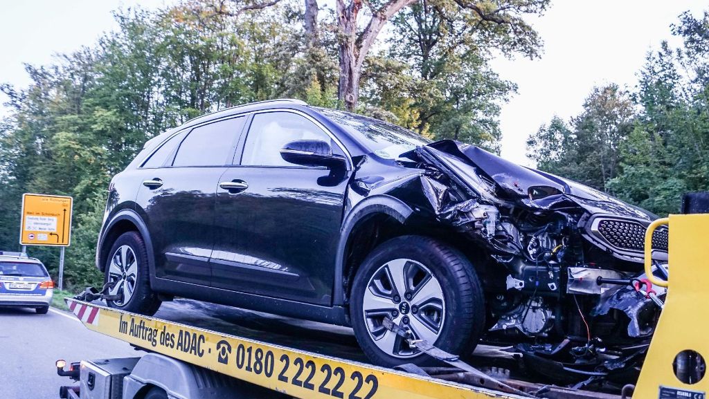 Weil im Schönbuch im Kreis Böblingen: 36-jähriger Autofahrer bei Unfall verletzt