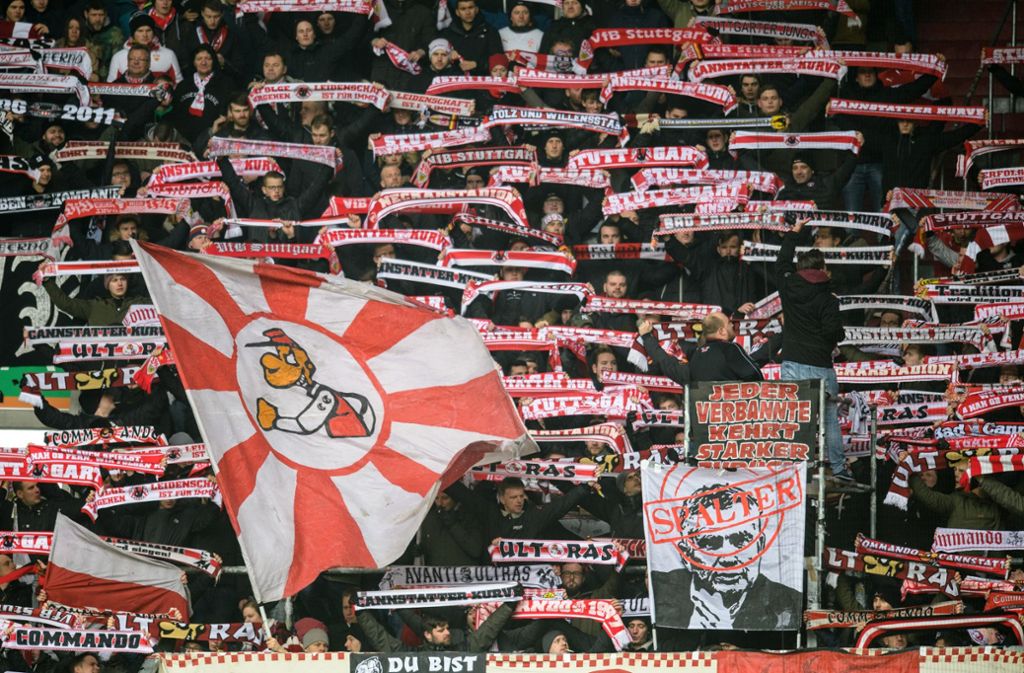 Die VfB-Fans reisen zahlreich nach Mainz zum Bundesligaauftakt für die Stuttgarter. Foto: dpa