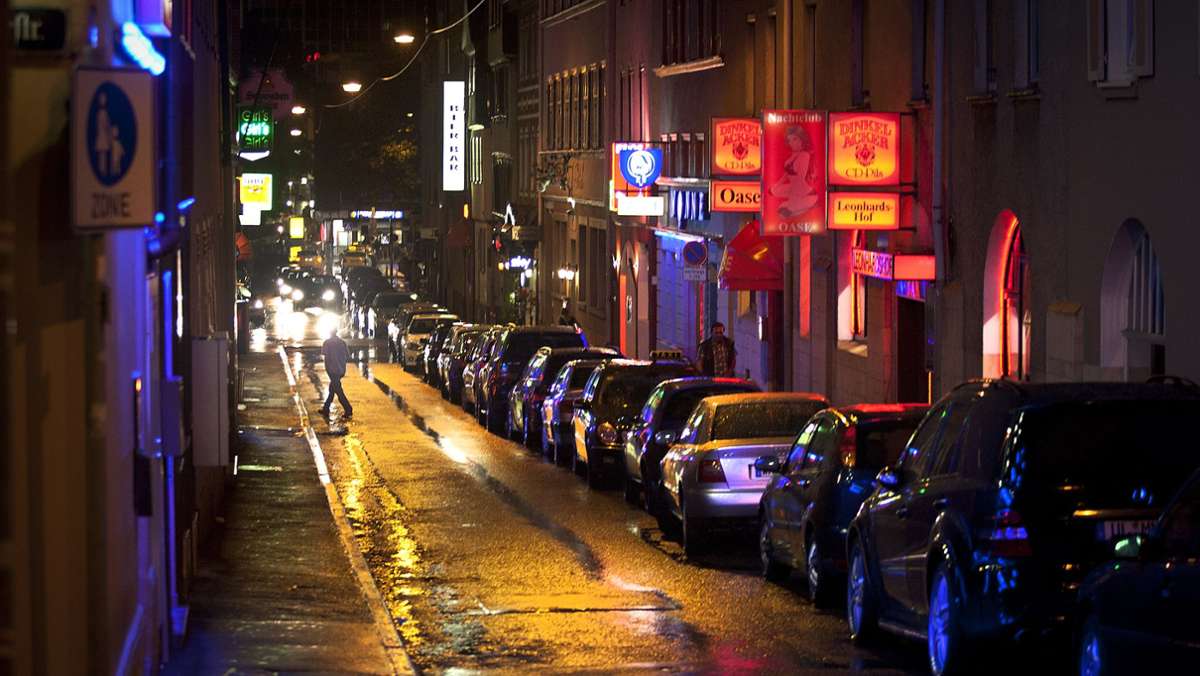 Leonhardsviertel in Stuttgart: Stadt will dem Rotlicht den Stecker ziehen