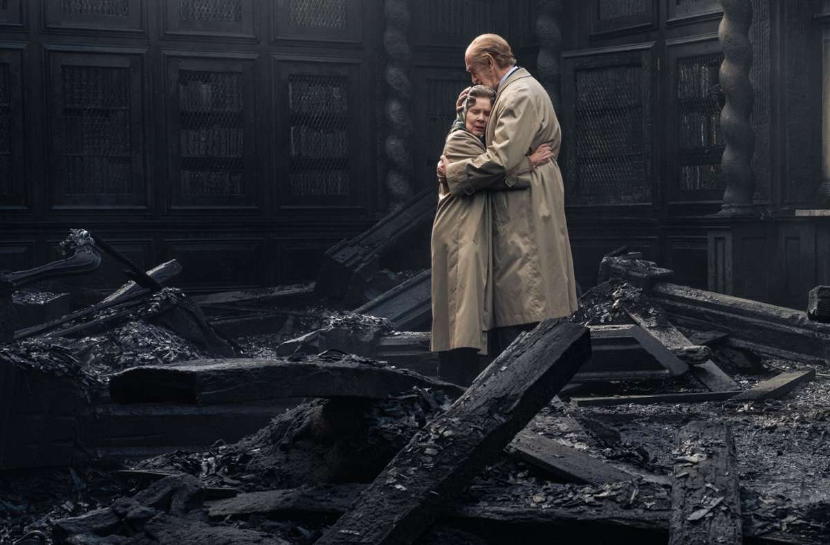 Nach dem Brand: Die Queen sucht Trost bei Prinz Philip (Jonathan Pryce).