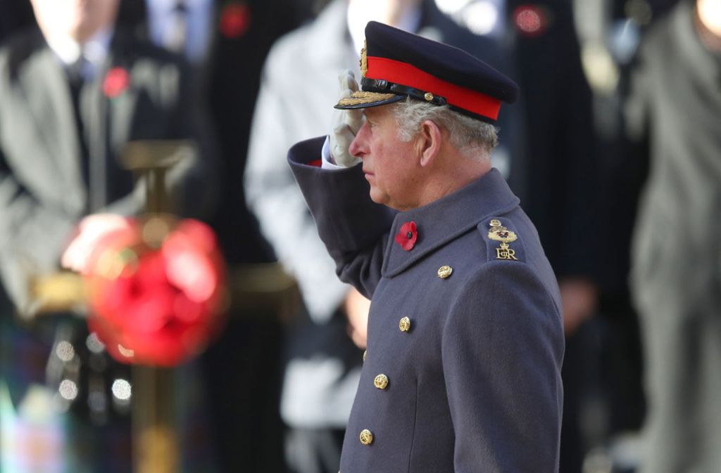 Prinz Charles legte dabei einen Kranz am sogenannten Kenotaph in London nieder, einem Denkmal für die Gefallenen des Ersten Weltkrieges.