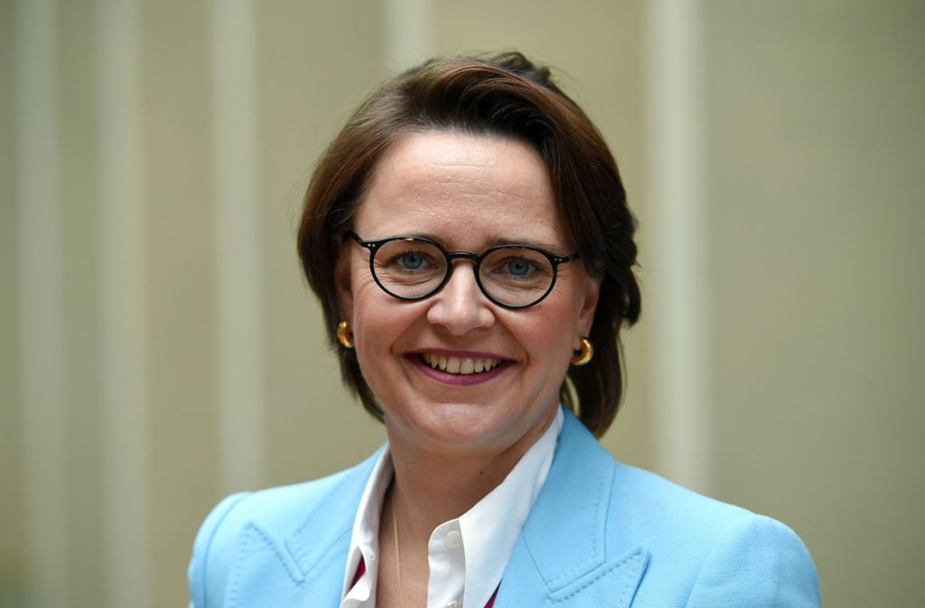 Gröhes Nachfolge im Gesundheitsministerium soll die bisherige Staatssekretärin Annette Widmann-Mauz (CDU) aus Baden-Württemberg antreten.