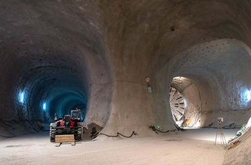 Auf der Großbaustelle in Stuttgart werden zahlreiche Grundstücke von Tunneln unterquert. Foto: dpa