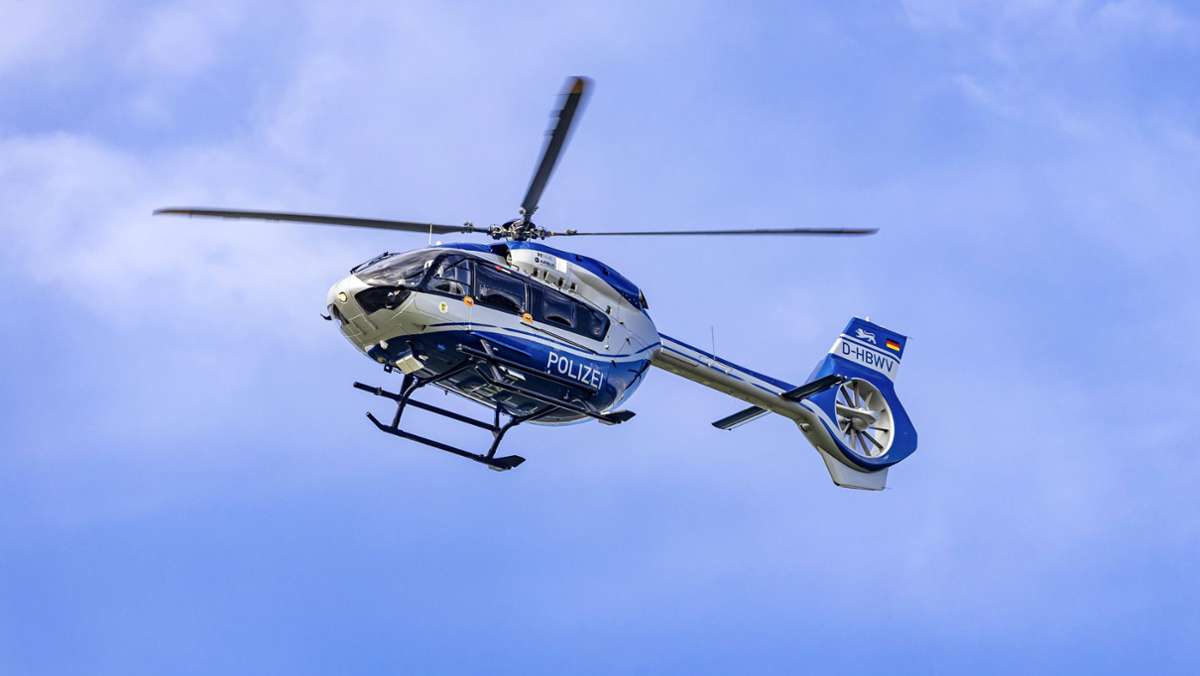 Hubschrauber über Stuttgart: Polizei-Konvoi sorgt für Aufsehen