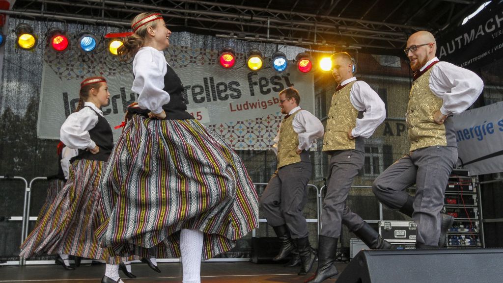 Interkulturelles Fest in Ludwigsburg: Köstlichkeiten aus aller Welt auf dem Marktplatz probieren