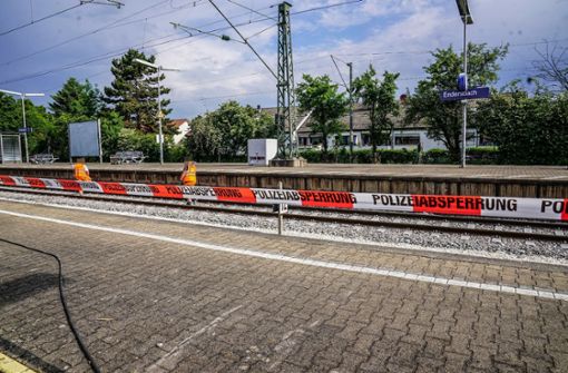 Der tote Mann wurde am 4. Juni am Bahnsteig in Weinstadt-Endersbach gefunden. Foto: SDMG/Kohls